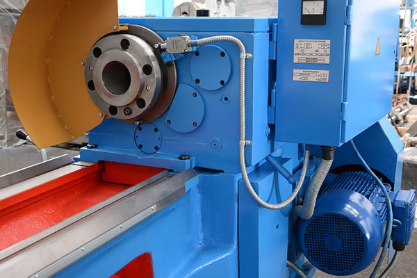 передняя бабка станка 1М63Н